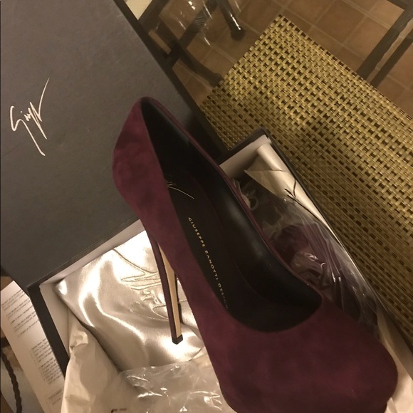 Brand New - Picture 2 of 4